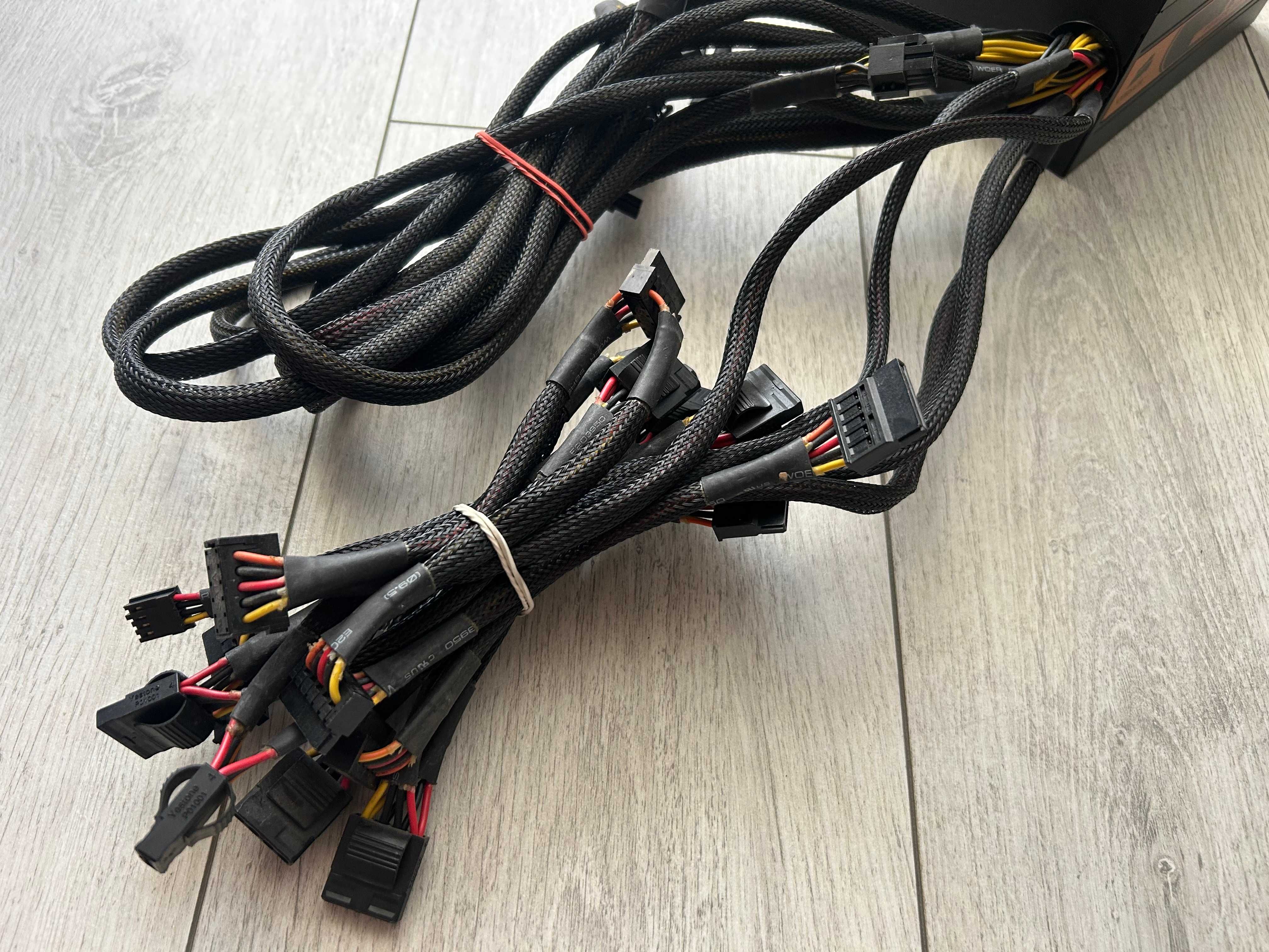 Zasilacz Corsair TX 750 TX750 CMPSU-750TXEU 750W 80 Plus