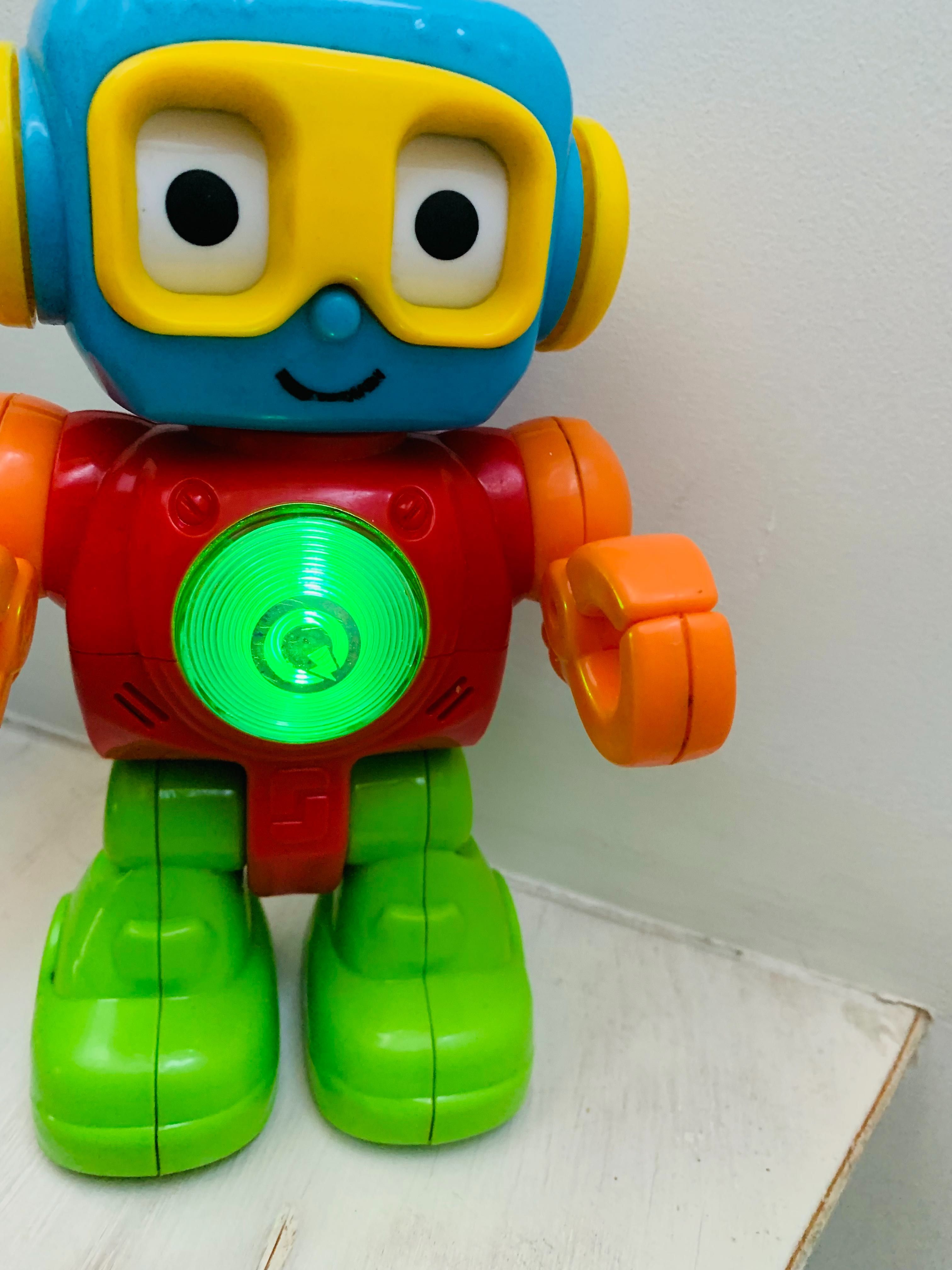 Robot Buba com Luzes e Sons
