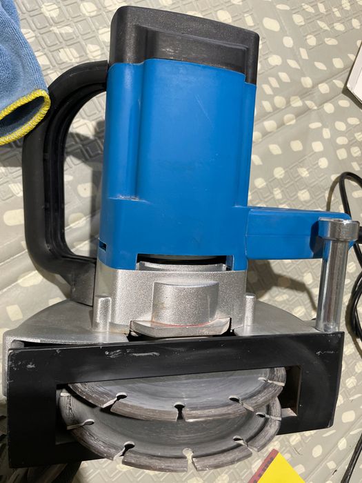 Bruzdownica Silverline 1700 W, 150 mm