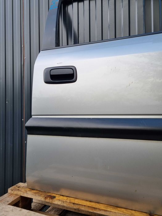 Opel Zafira A Drzwi Prawe Przód Kolor Z157