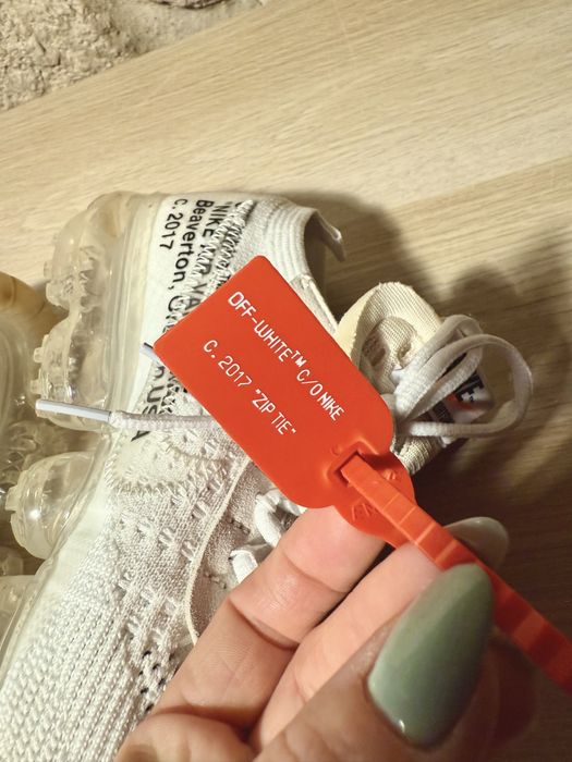 Oryginalne Nike Off White Vapormax streetwear top