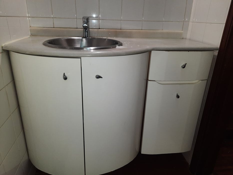 Móvel de casa de banho