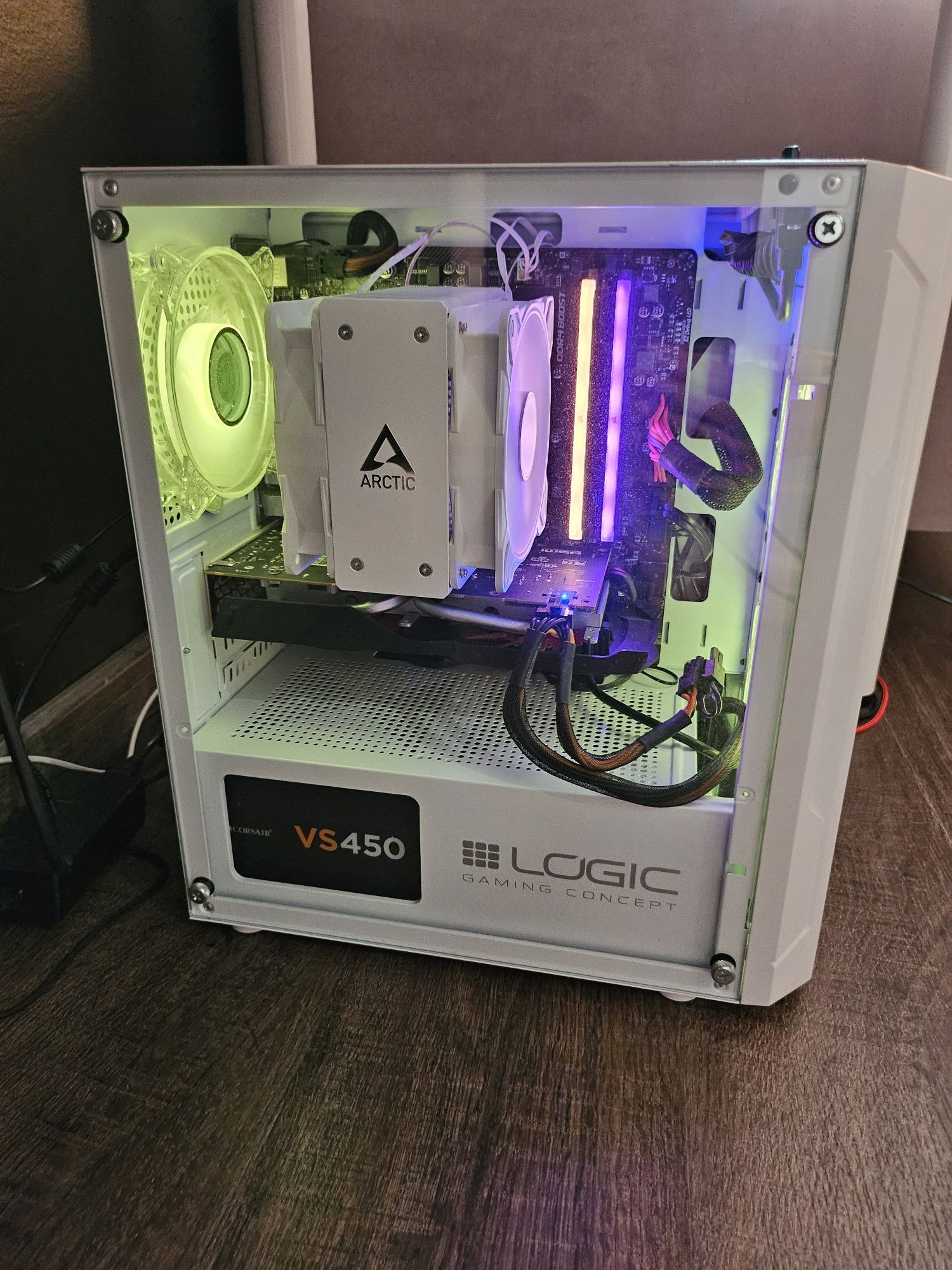 Komputer stacjonarny Ryzen 5 2600x, 16GB DDR4, DYSK 1,8TB, RX580 8GB