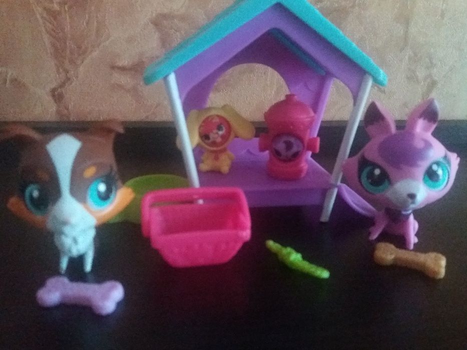 LPS Набор "Littlest Pet Shop" от Hasbro домик с пэтами и круглешками