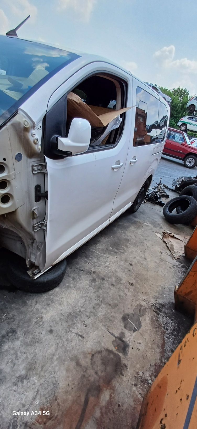Klapa bagażnika drzwi błotnik tylny cwiartka lampa toyota proace vers