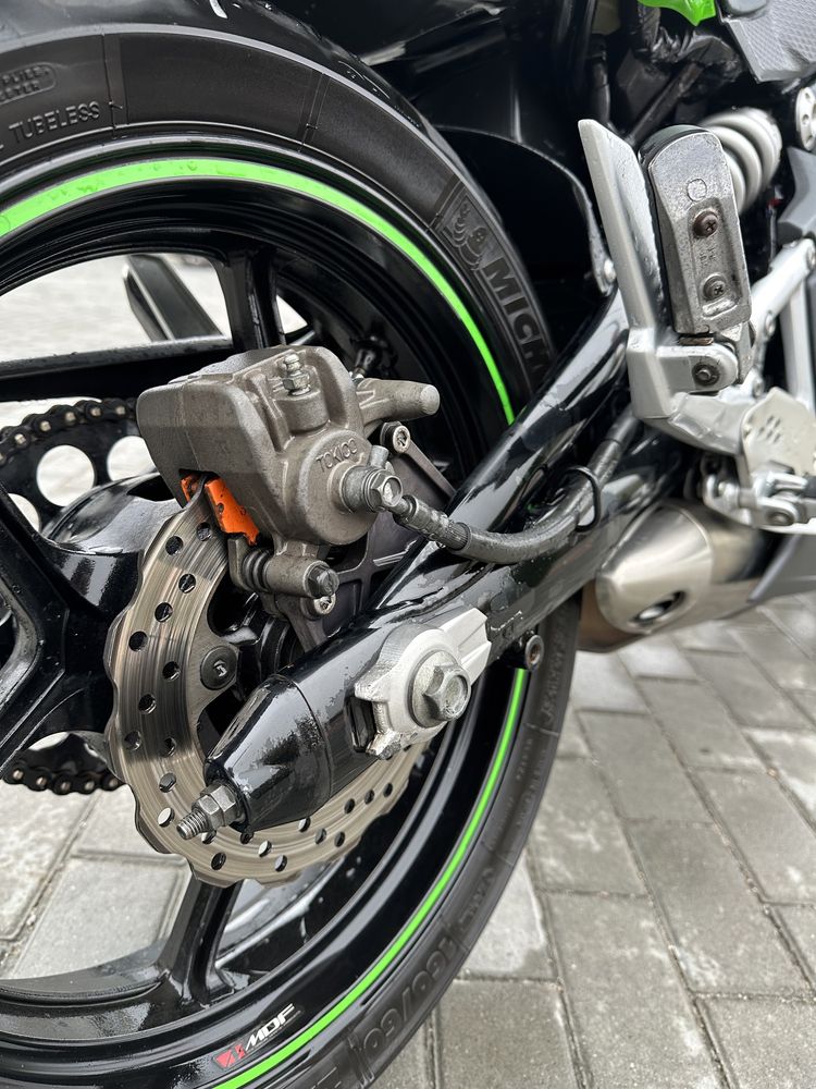 Kawasaki Ninja 400