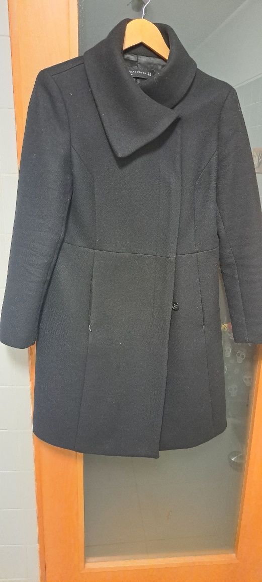 Casaco de Inverno preto marca Zara , em bom estado!, tamanho XL