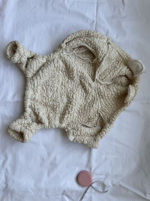 Продам одежду для мелких пород собак- чихуахуа( куртка, и две кофты)