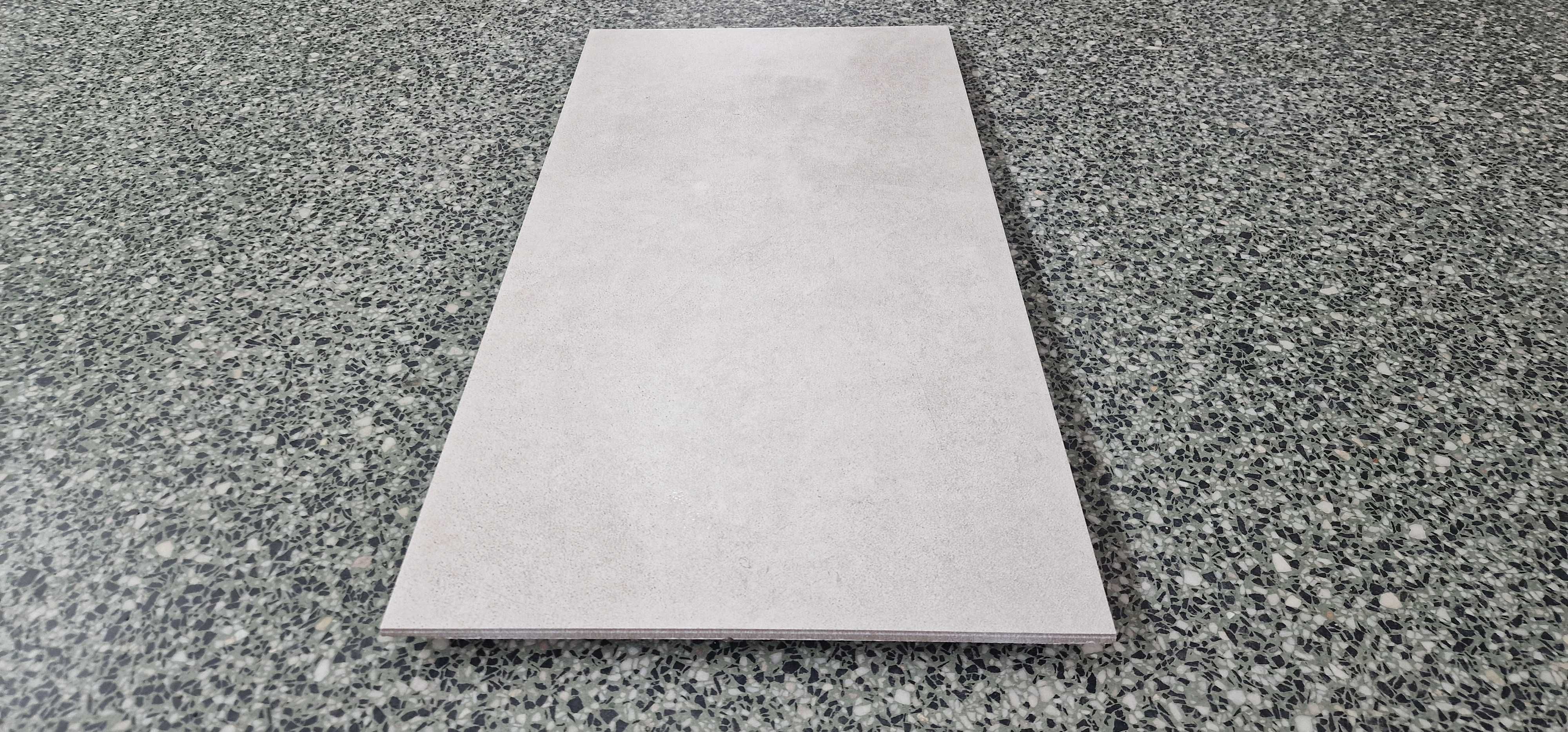 Gres podłogowo-ścienny do kotłowni garazu Qubus Soft Grey 30x60