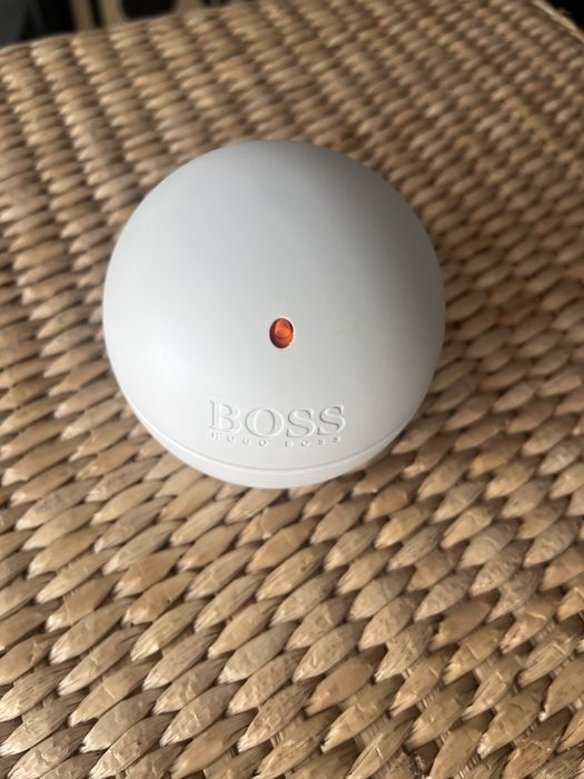 Frasco vazio de perfume Hugo Boss White Edition