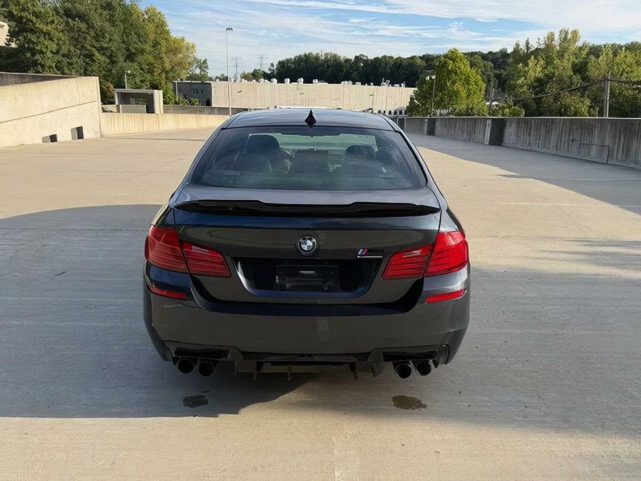BMW M5      2016