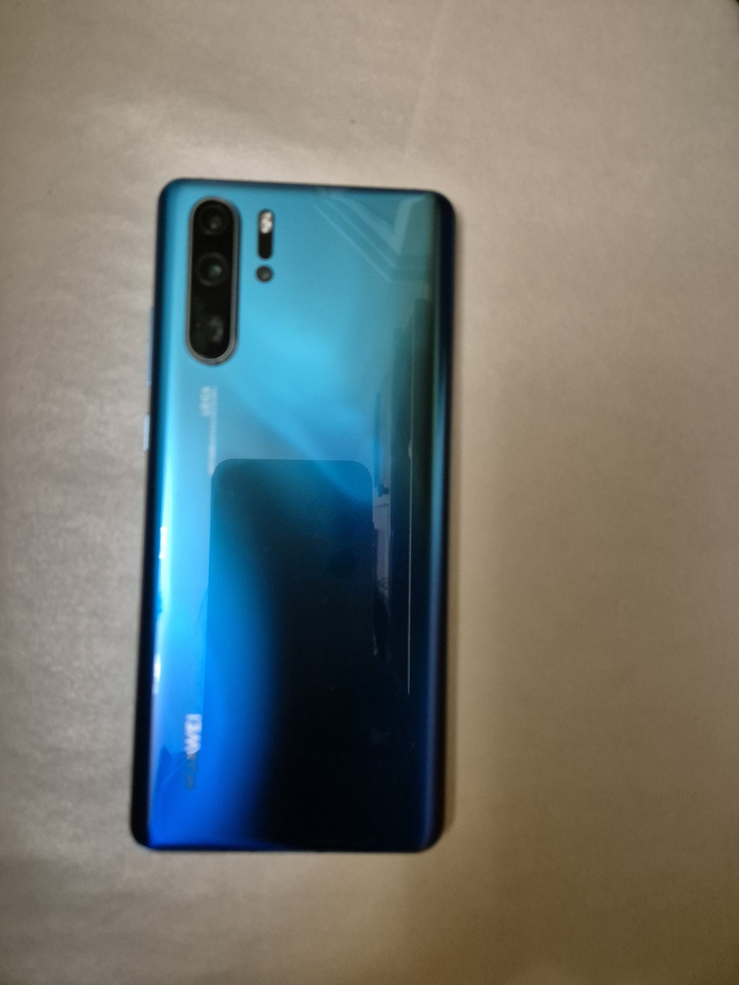 Продам Huawei P30 Pro телефон,смартфон