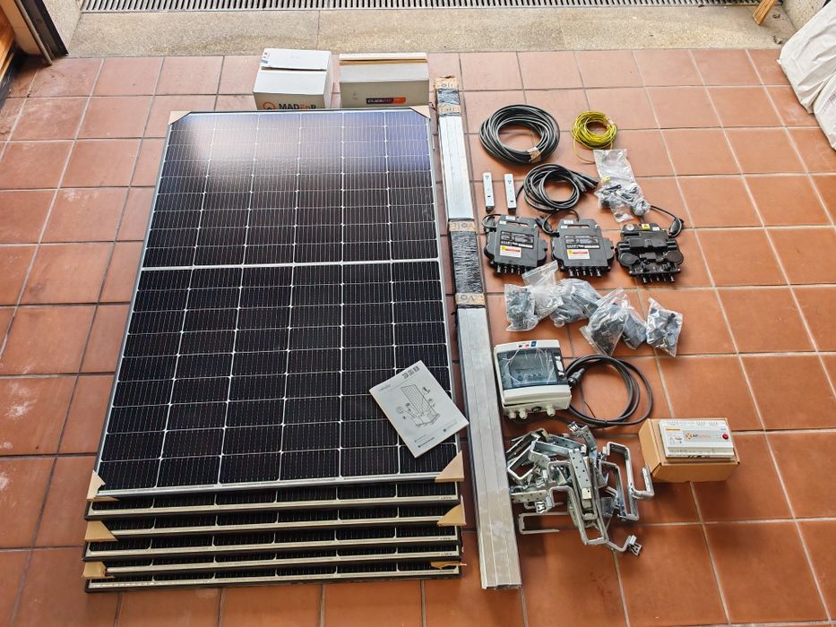 Kit de 6 paineis fotovoltaicos para telhado de telha - NOVO