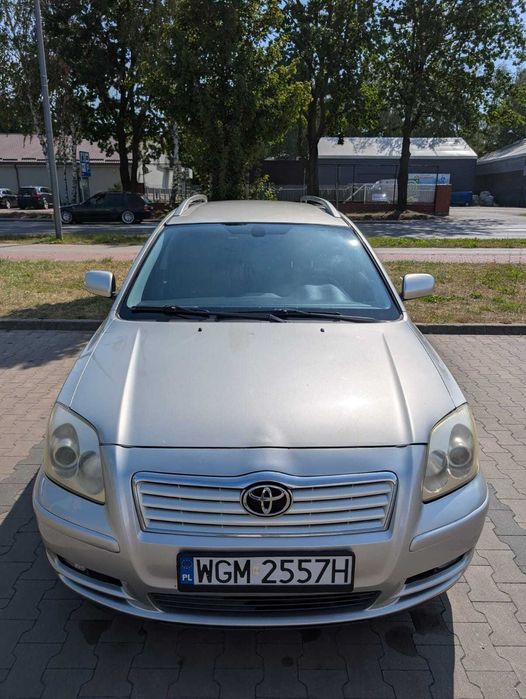 TOYOTA AVENSIS 2.0 T25 KOMBI 2005r. 198 tys.