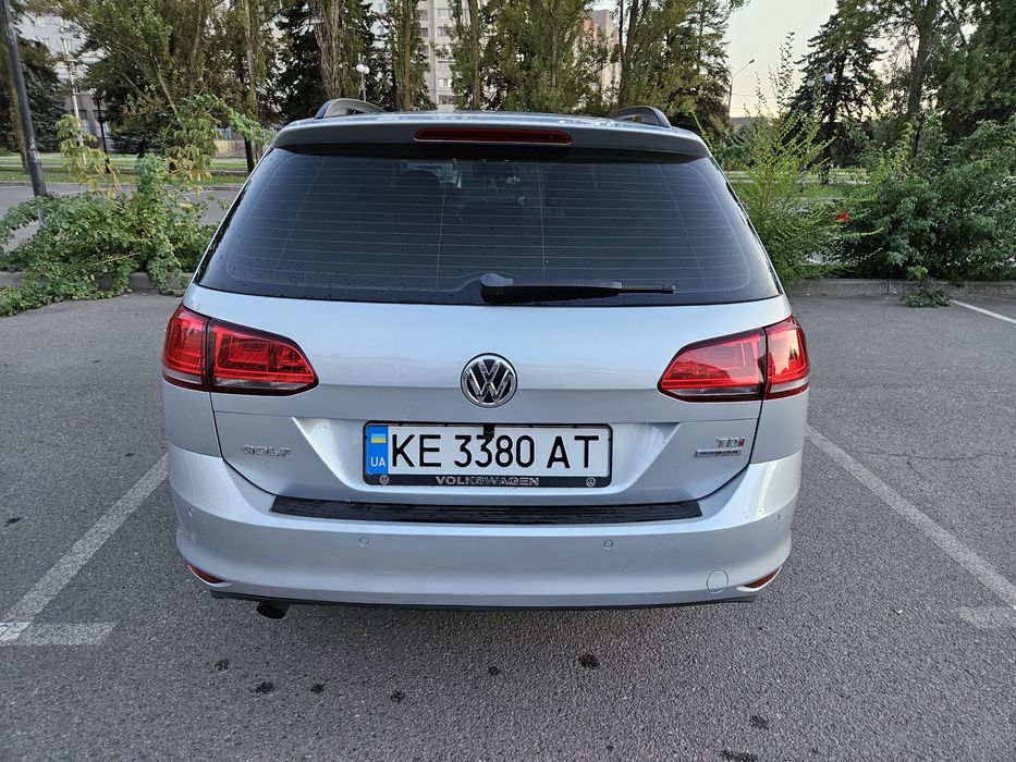 Продам Volkswagen Golf VII