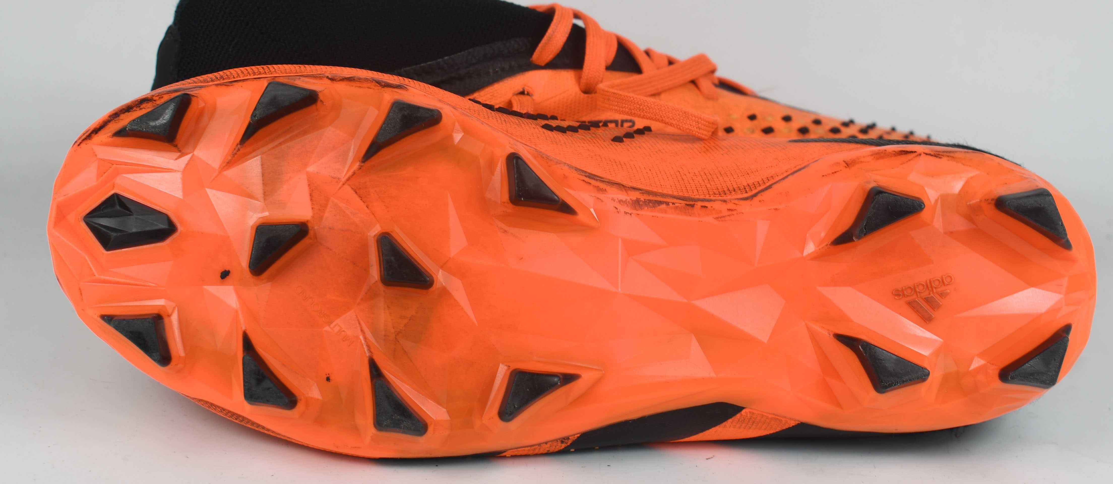 Używane Buty piłkarskie adidas Predator Accuracy.2 Mg M GW4629 roz. 42