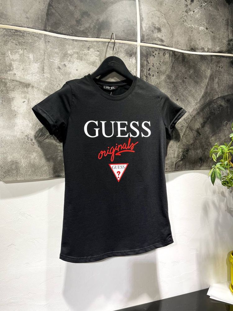 Жіноча Футболка Майка Топ у стилі Guess Гесс