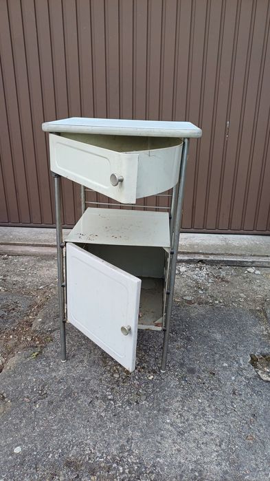 Szafka szpitalna przyłóżkowa metalowa PRL