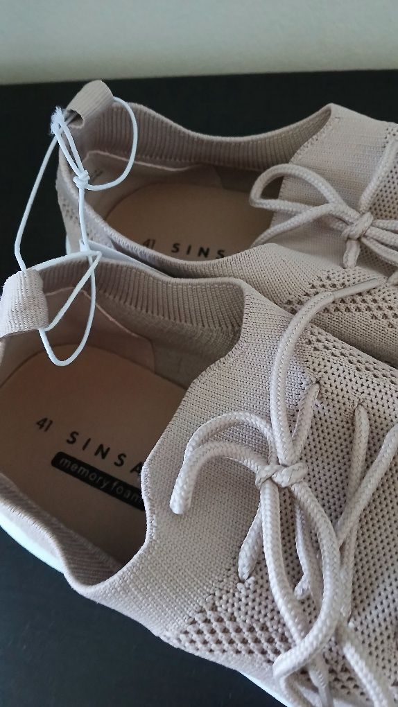 Wsuwane sneakersy damskie