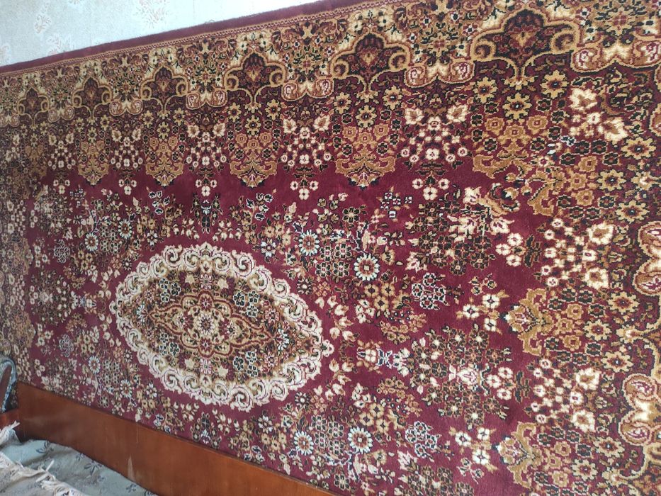 Продам шерстяной ковер/палас.Производство Бельгия.