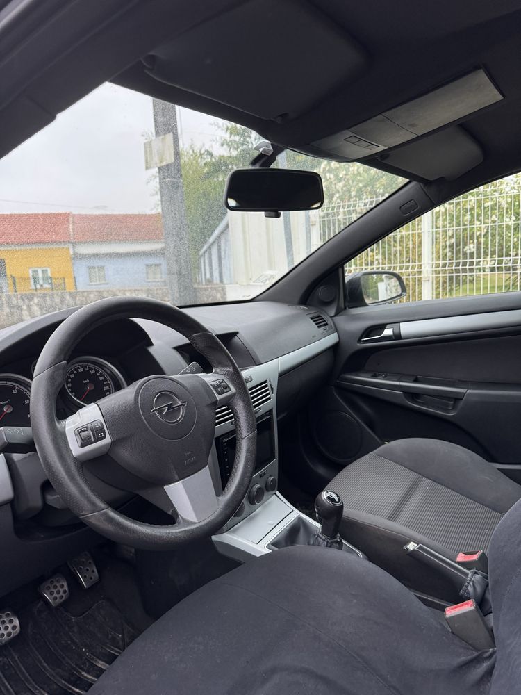 Opel Astra GTC Sport 1.7 OPC