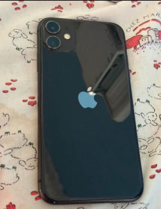 Troco iphone 11 como novo
