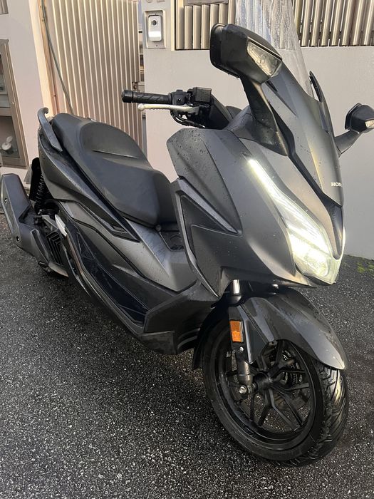 Honda FORZA 125 (Ano 2021) (Como Nova)
