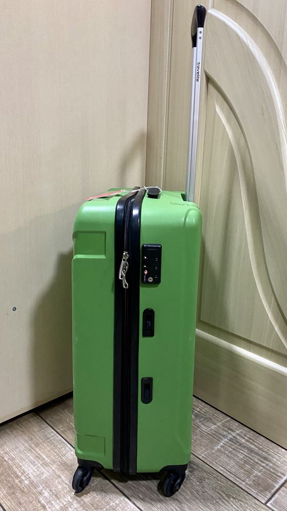 Travelite середня валіза, орігінал, якість