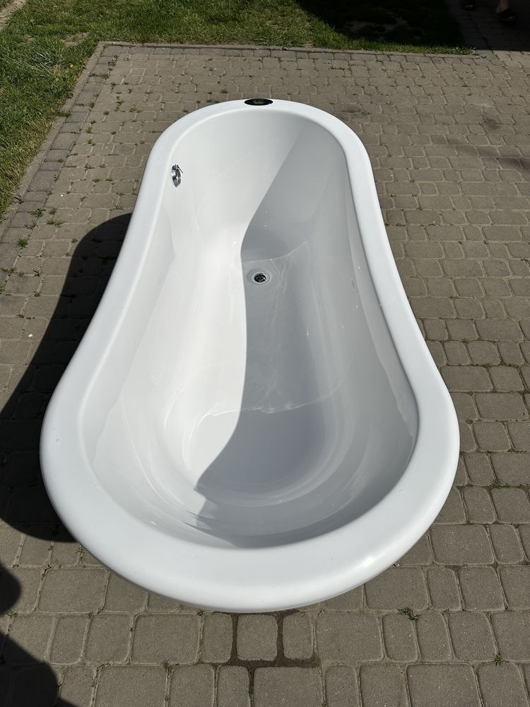 Ванна акрилова 160 см (00115) ванна на лапах