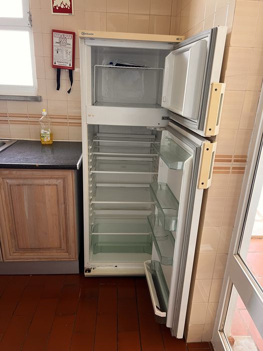 Vendo RECHEIO COMPLETO para casa!