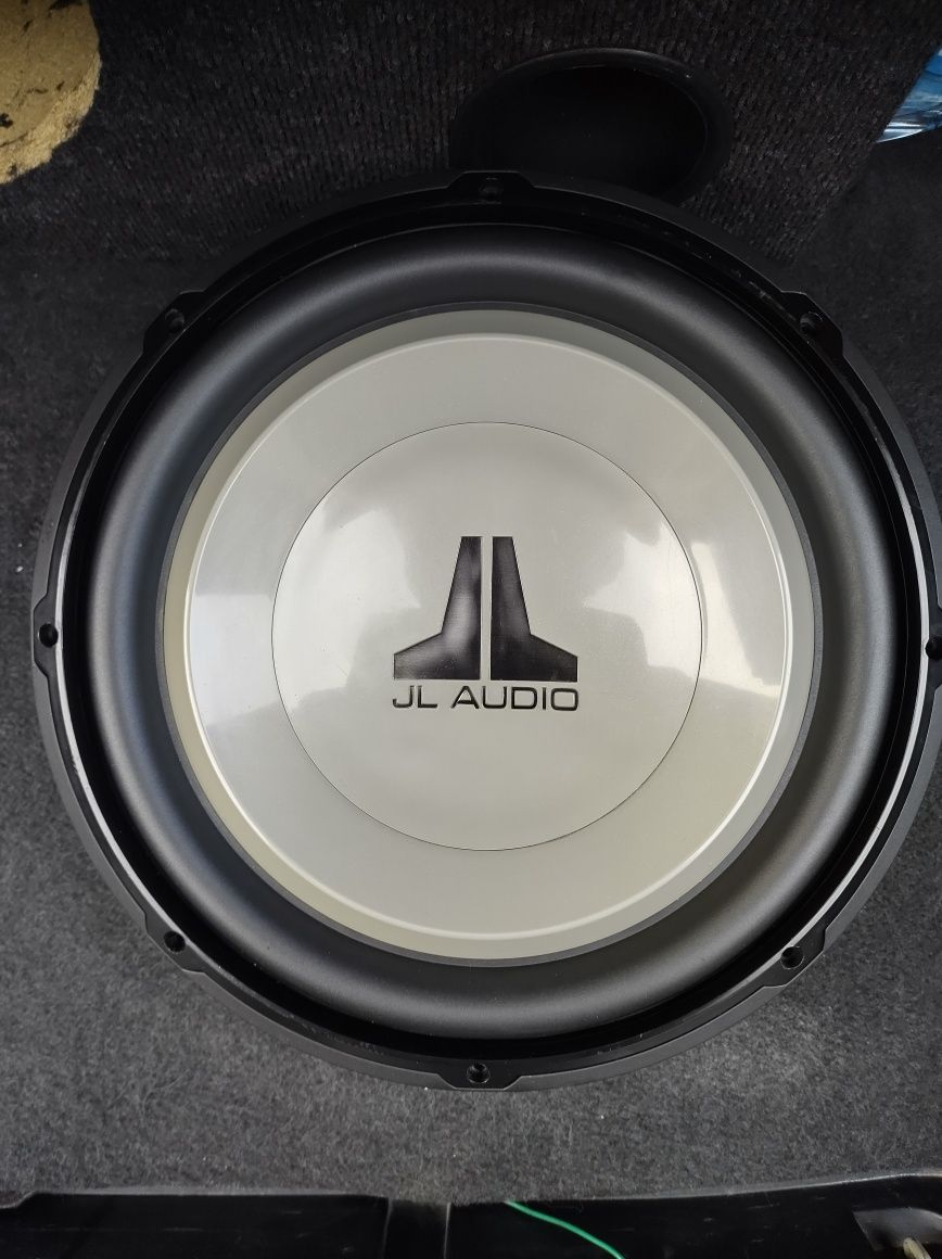 Głośnik Basowy subwoofer JL Audio 13W1v2-4 13,5 cali