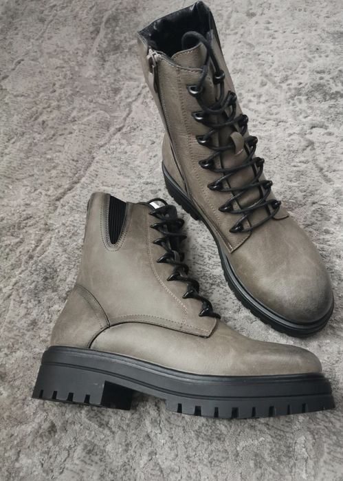 Botki na grubym spodzie roz 38