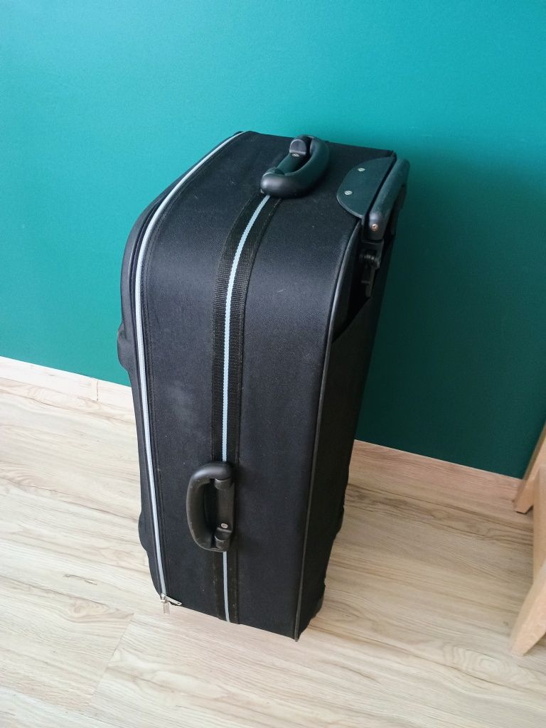 Walizka 100L czarna