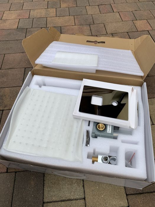 Zestaw prysznicowy Rea ORIX Chrome + BOX