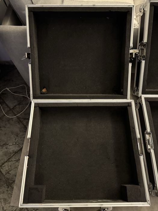 Кейси для програвачей вінілу та мікшеру