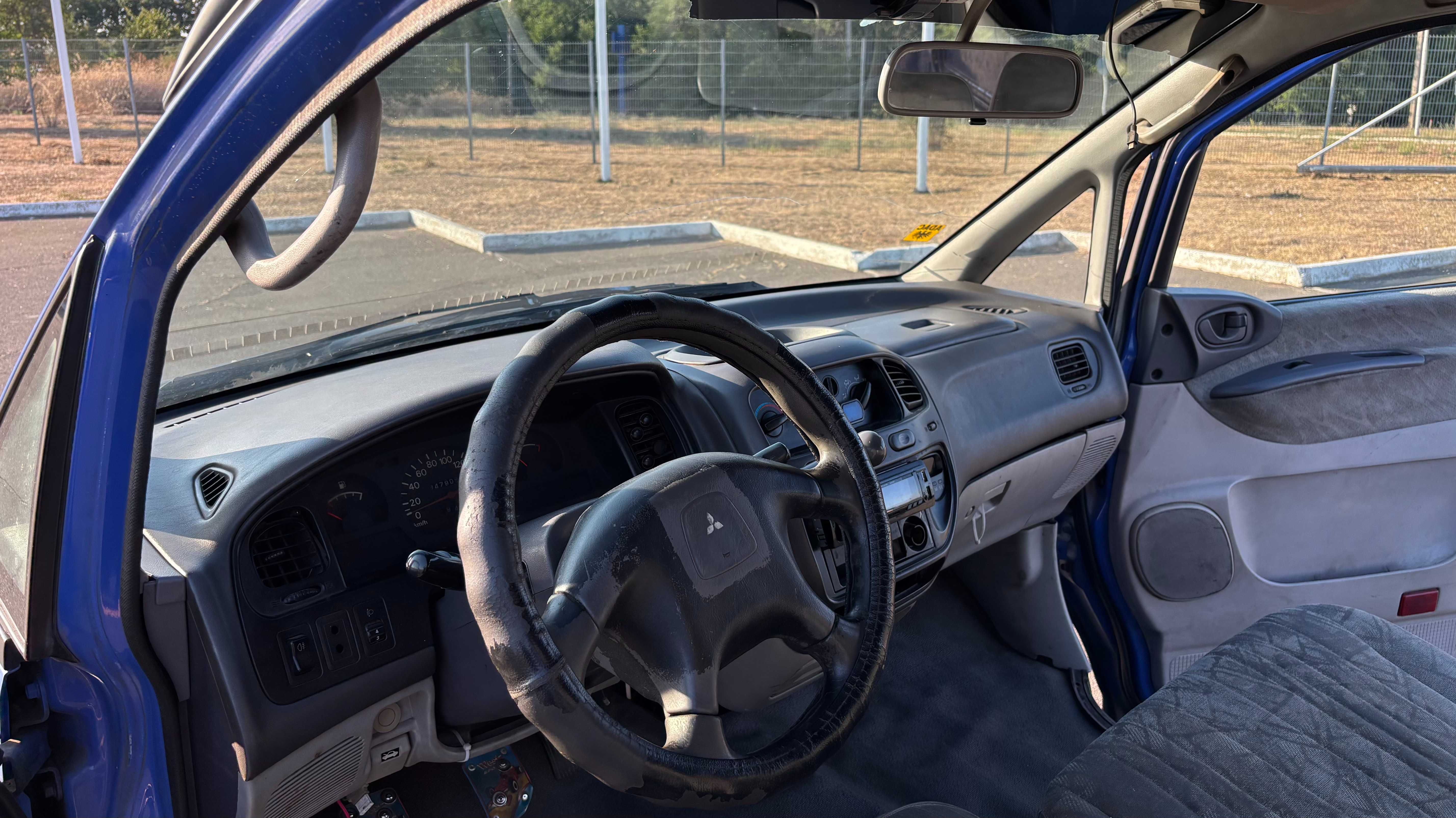 Продам Mitsubishi L 400 2000 года