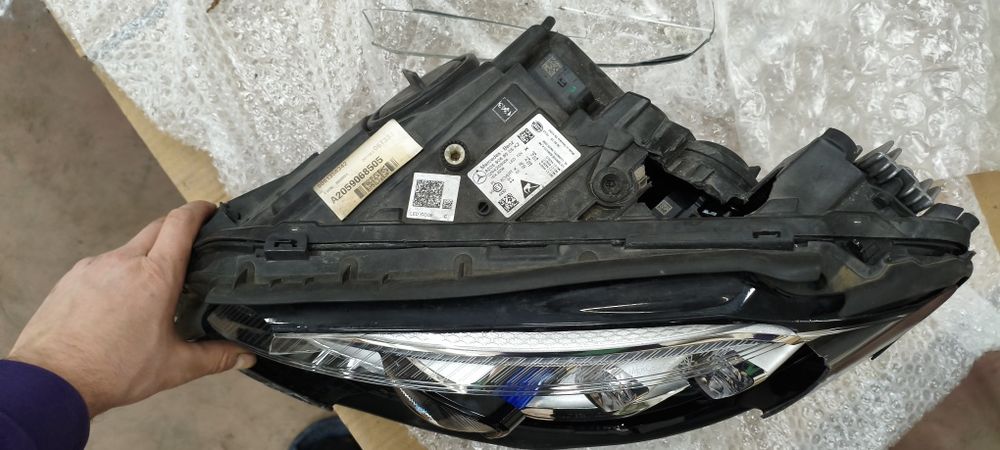 Lampa multibeam LED Mercedes Benz w205 lewa uszkodzona