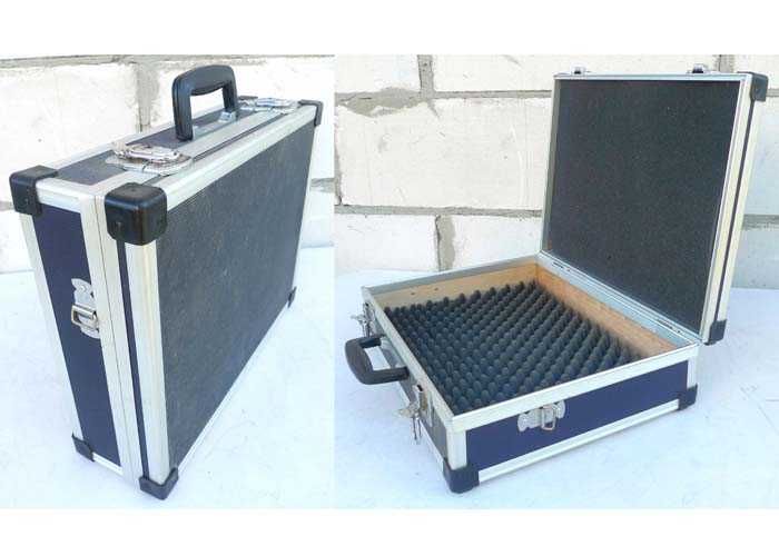 Walizka Etui Case 45,5x36x14cm Futerał  Organizer dwie pianki