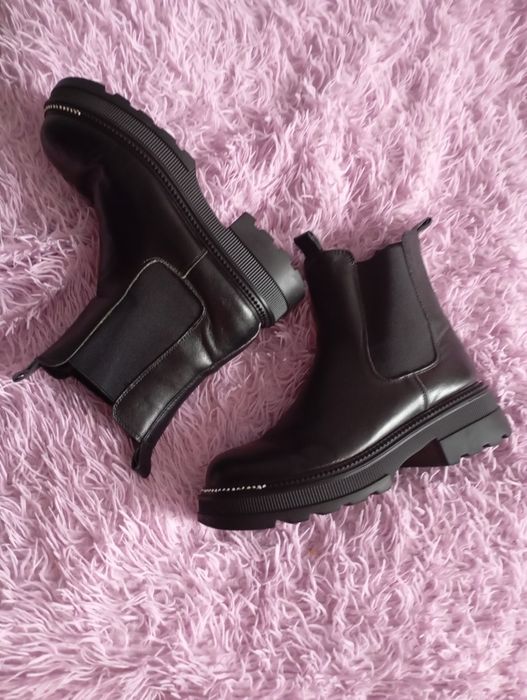 Шкіряні чоботи челсі