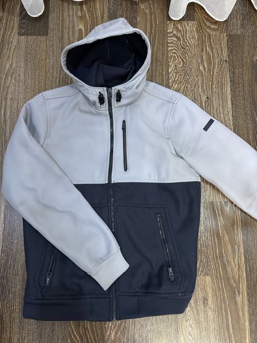 Мужская куртка, ветровка размер м. Puul&bear