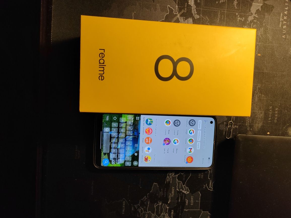 Realme 8 6gb ram 128gb android 13