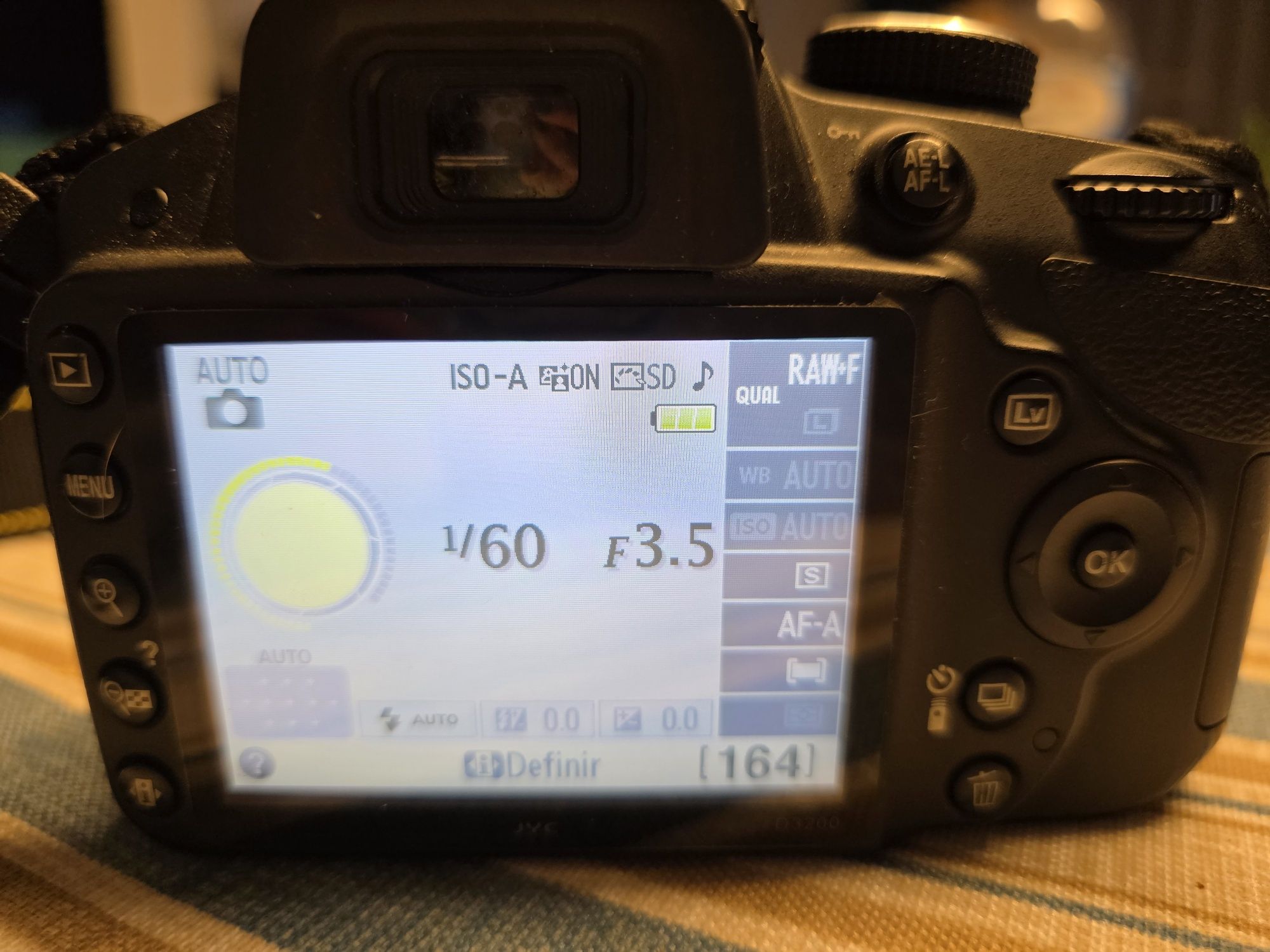 Nikon D3200 + lente 18-105 mm