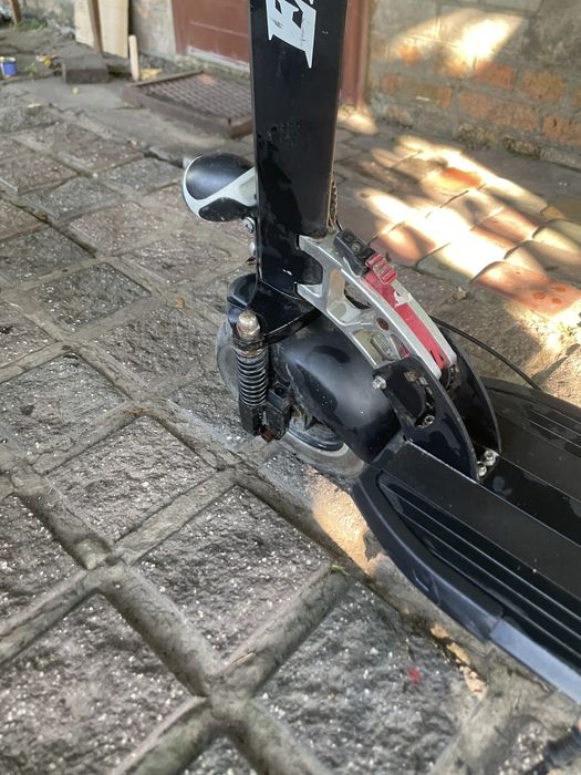 Продам електро самокат 350 ват EMScooter