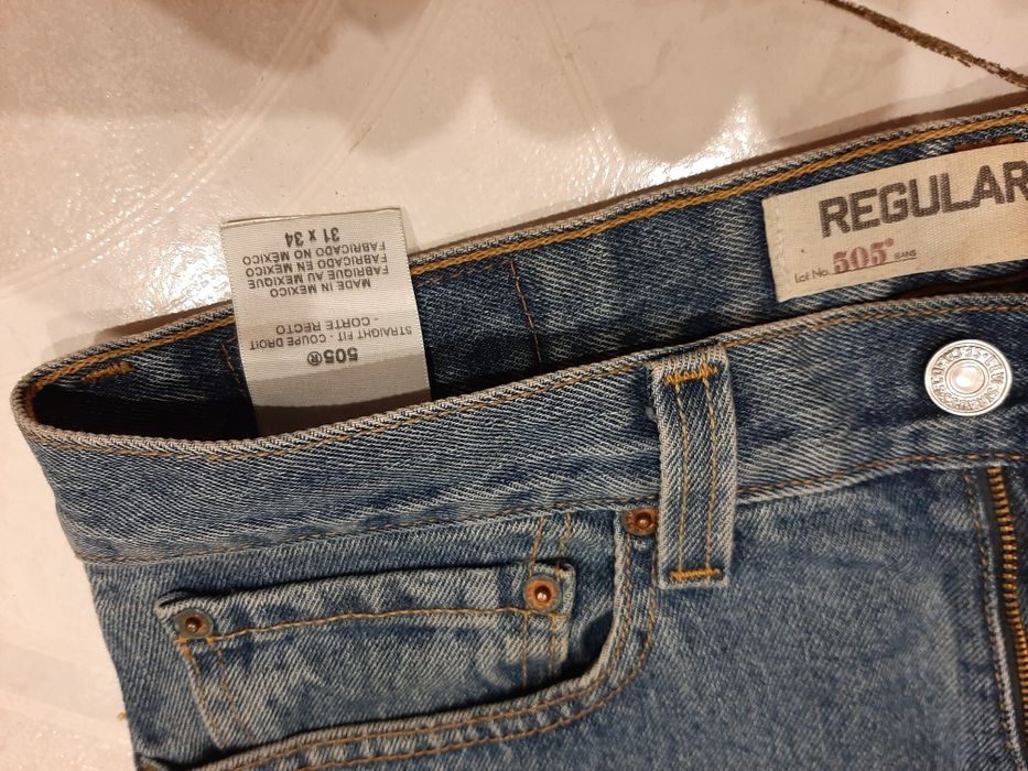 Джинсы Levi Strauss 505