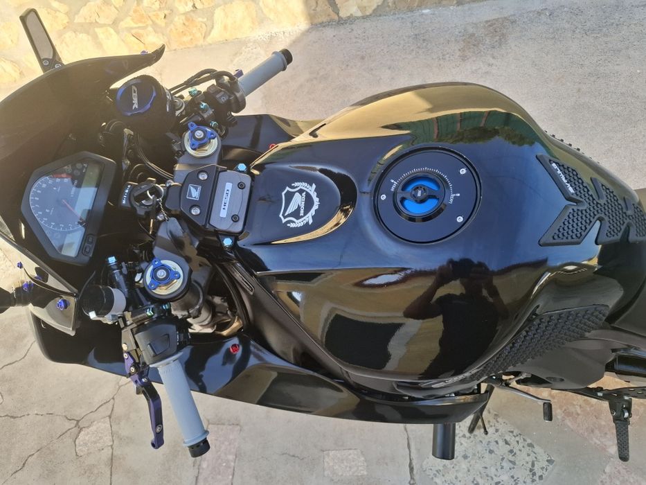 Honda CBR 1000rr vendo ou troco