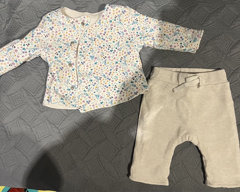 Conjunto bebé menina C&A