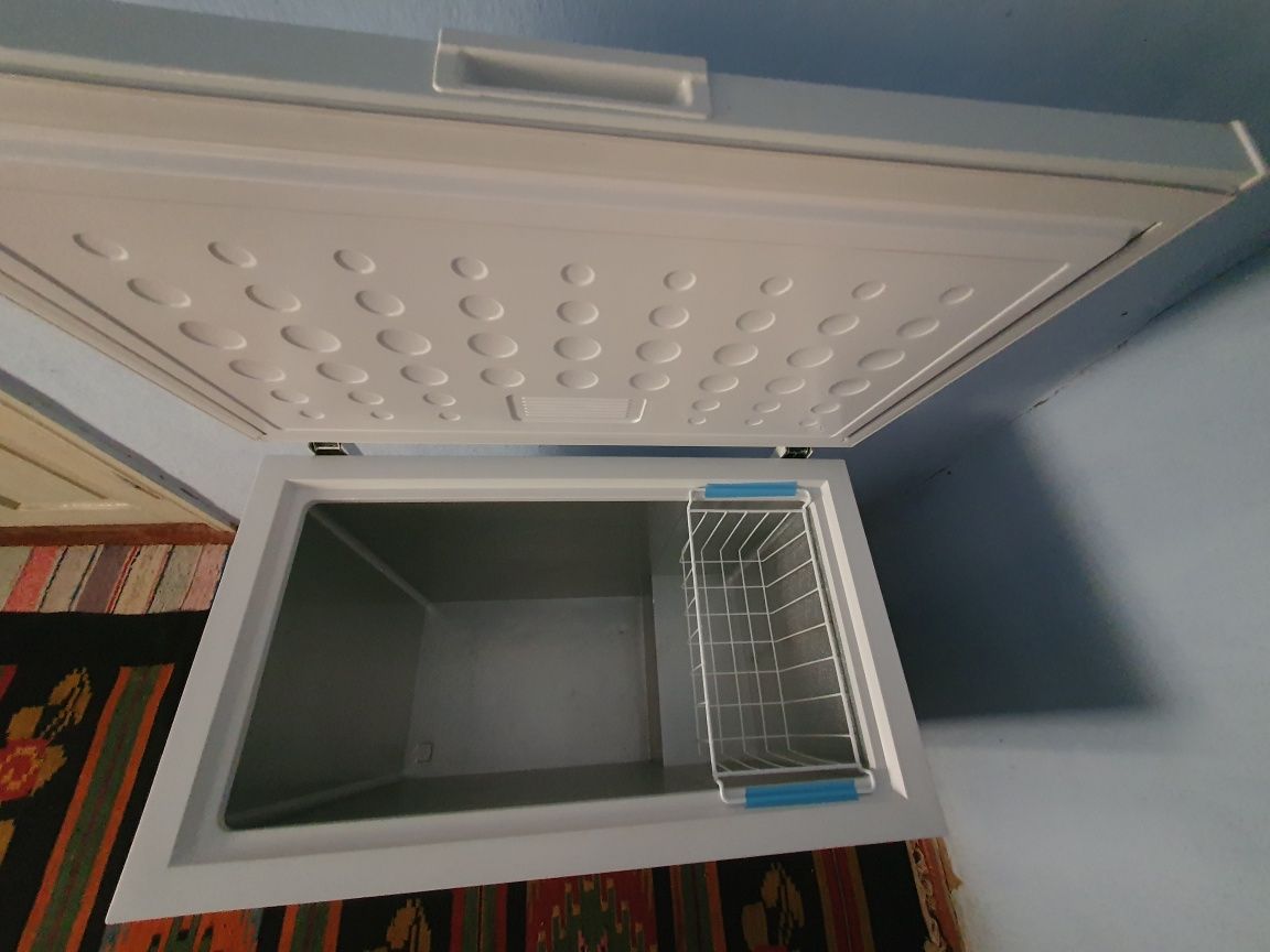 Продам морозилку