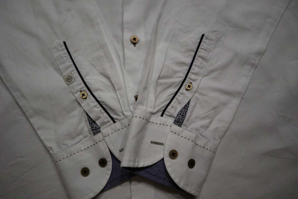 Біла чоловіча сорочки з довгим рукавом, розмір L