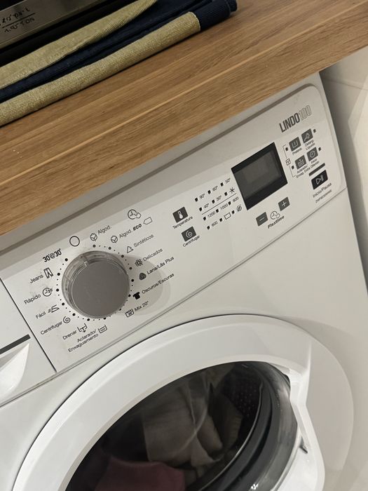 Máquina de lavar roupa Zanussi 8kg