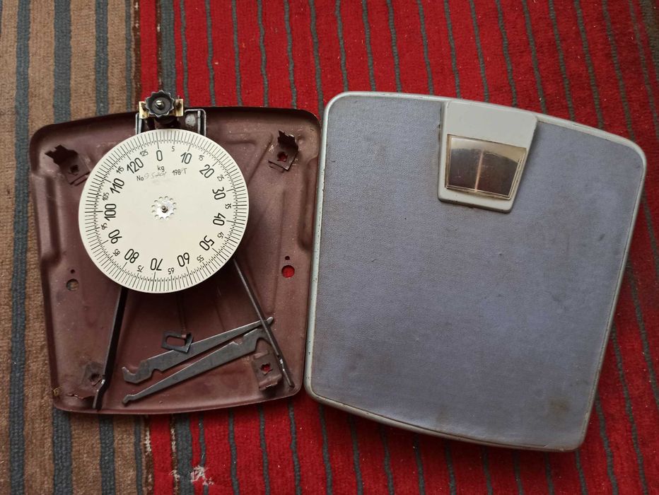 Весы напольные 2 штуки Vitek +СССР